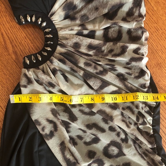 Black gorgeous dress with adjustable straps - Picture 5 of 6